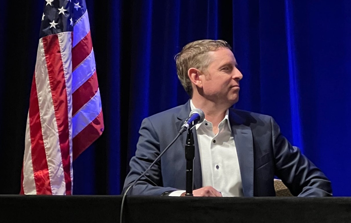 Don nói chuyện tại hội nghị Beckers